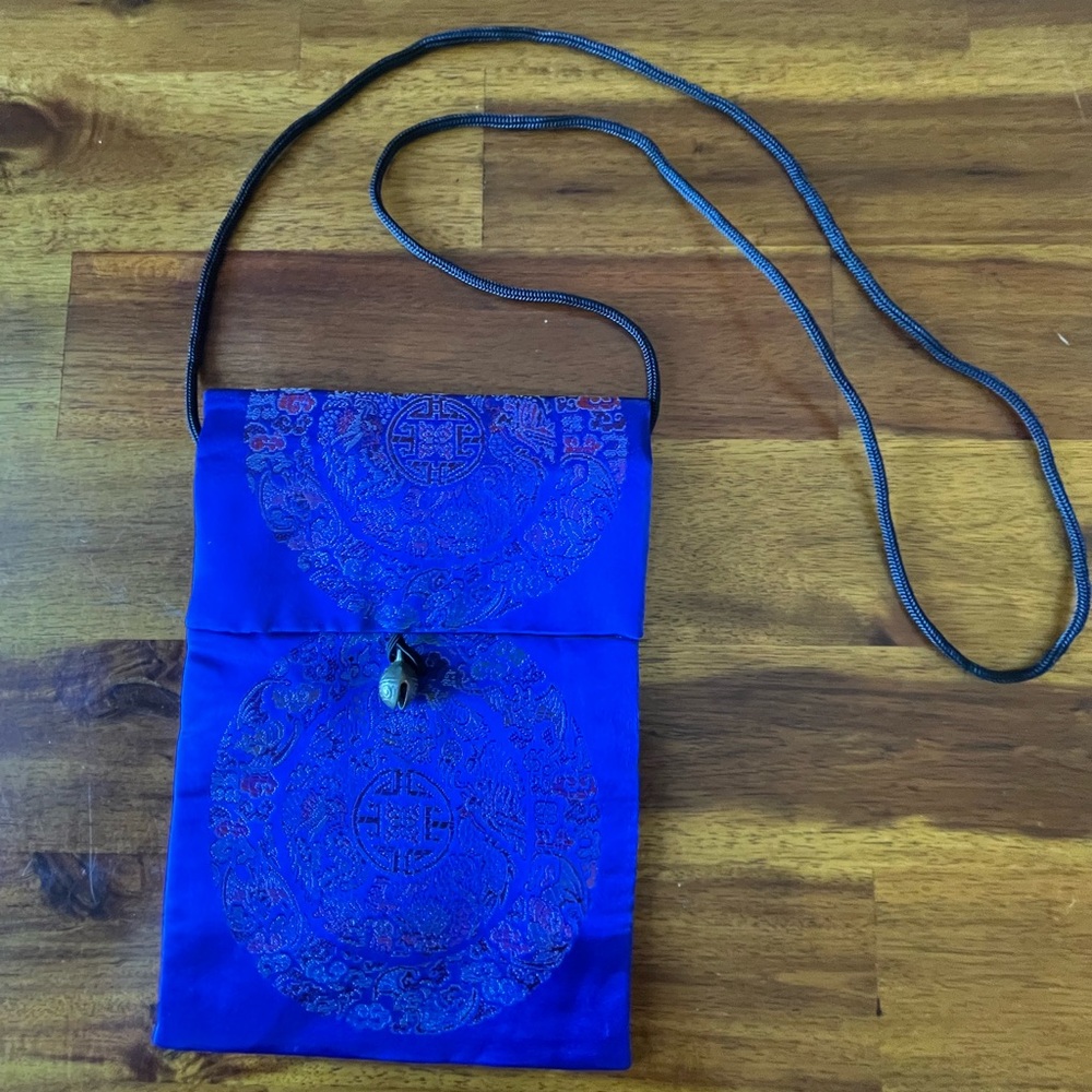 Elegant Blue Silk Women Bag